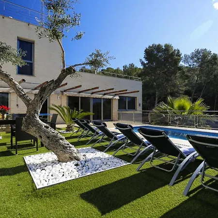 Nina Planetcostadorada Villa Tarragona